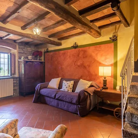 Casale Giaggiolo *